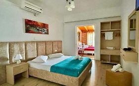 Lazaris Kwstas Rooms