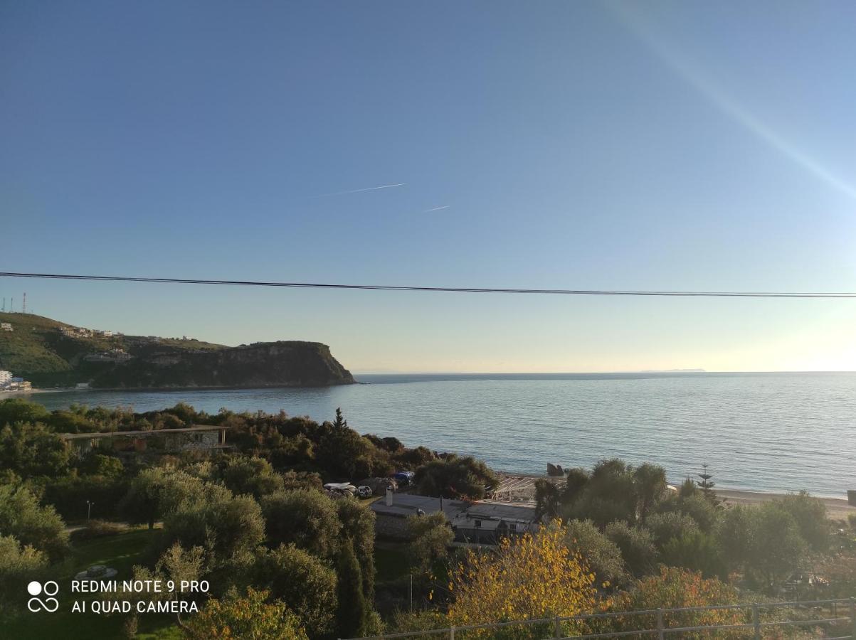 Lazaris Kwstas Rooms Himare Esterno foto