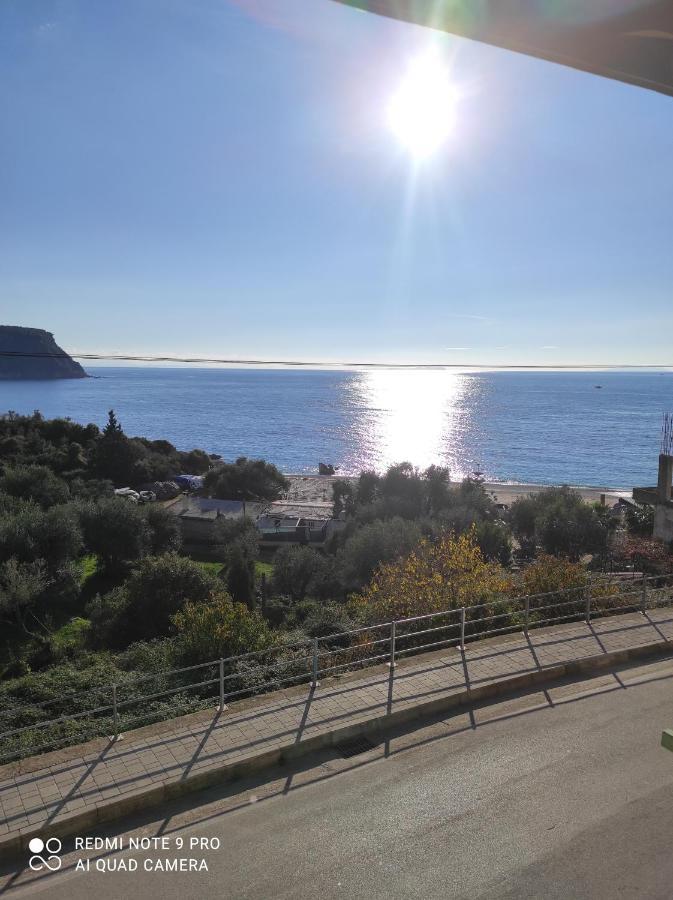 Lazaris Kwstas Rooms Himare Esterno foto