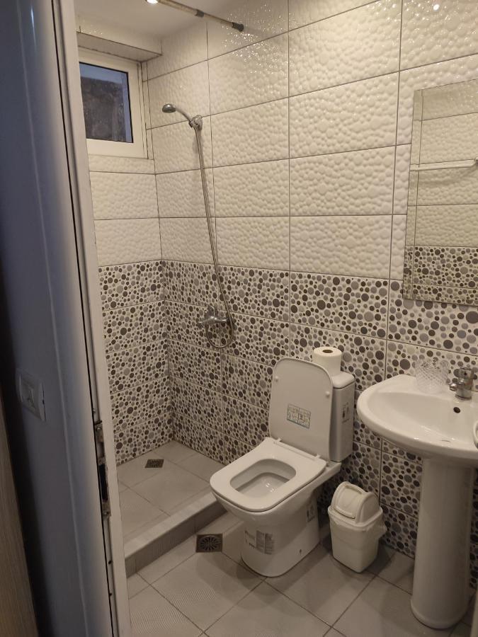 Lazaris Kwstas Rooms Himare Esterno foto