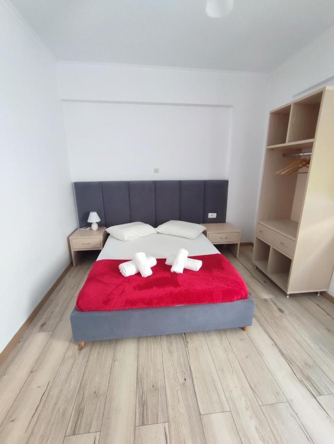 Lazaris Kwstas Rooms Himare Esterno foto