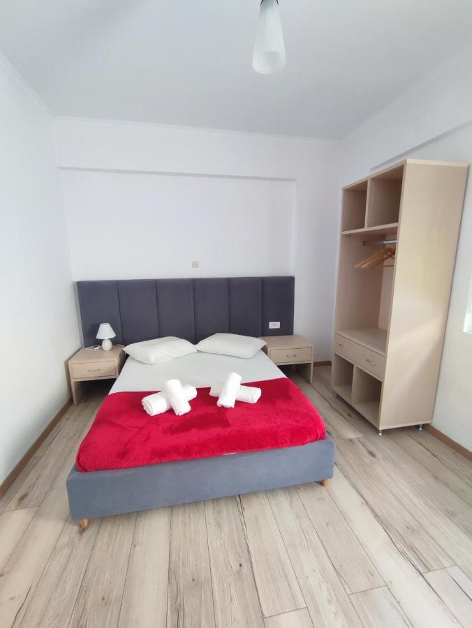 Lazaris Kwstas Rooms Himare Esterno foto
