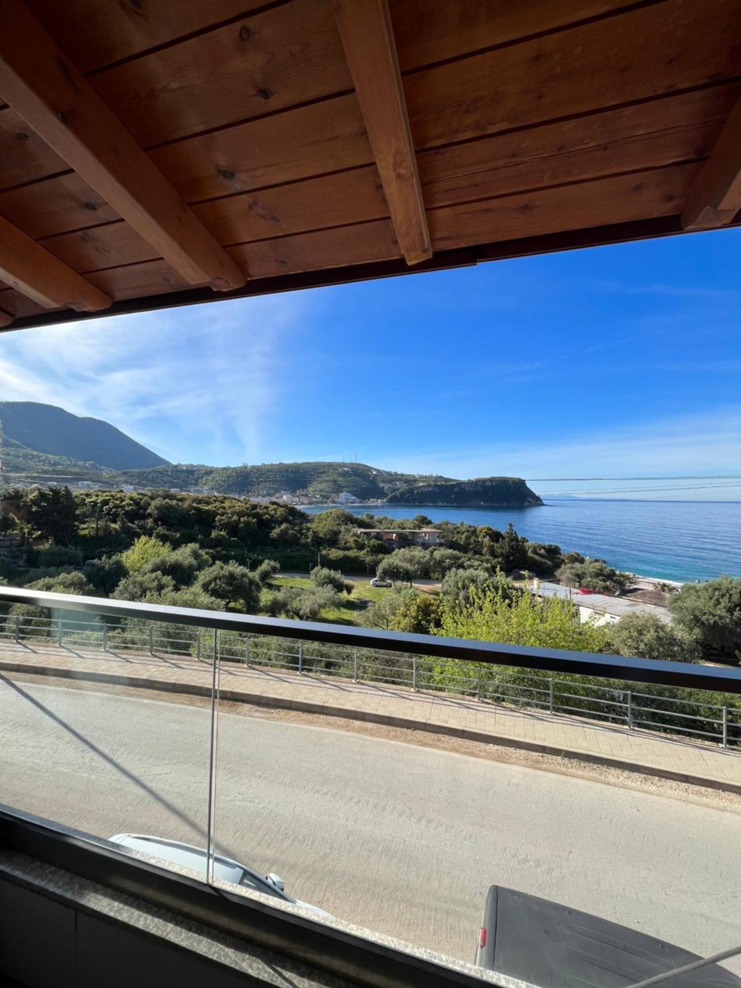Lazaris Kwstas Rooms Himare Esterno foto